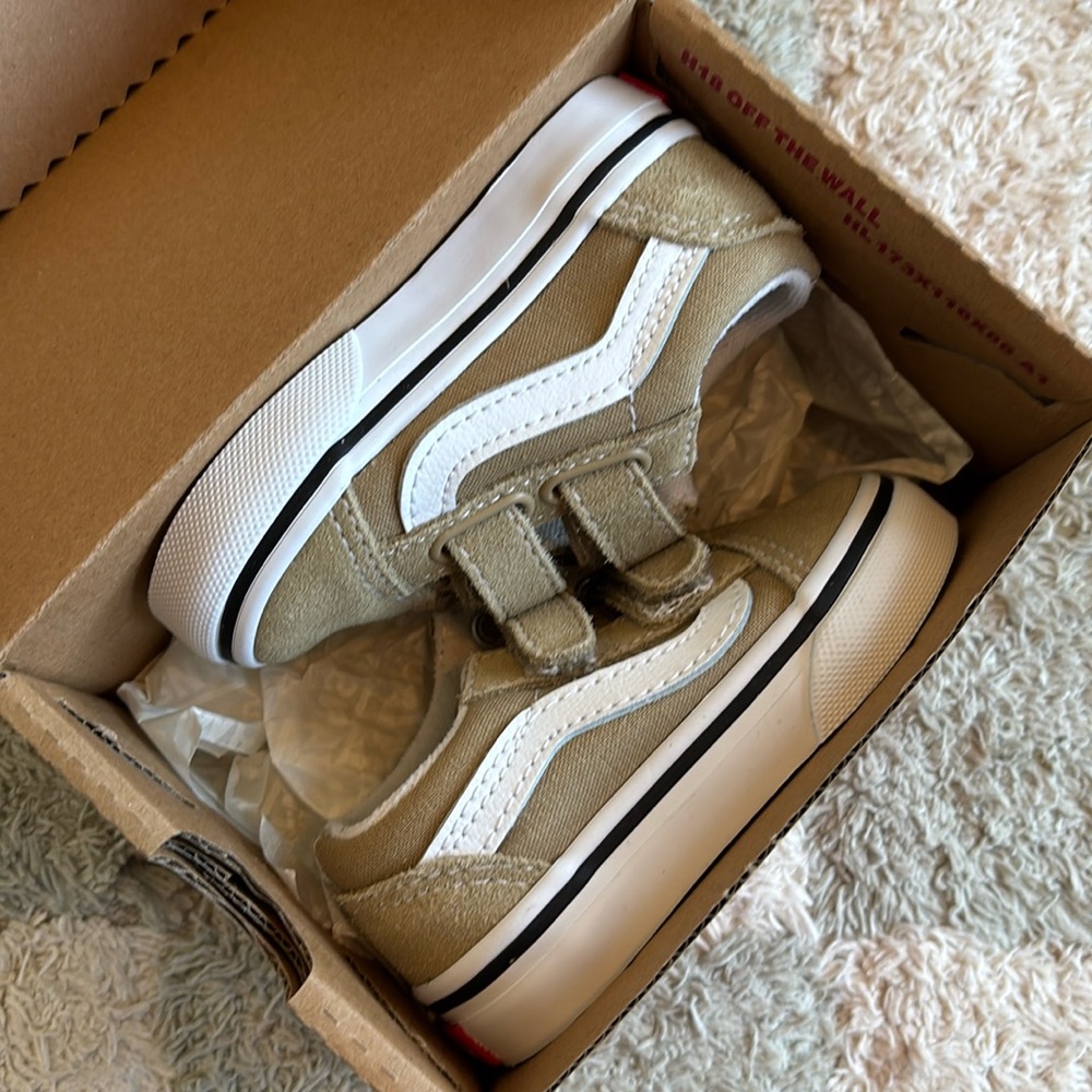 Vans Old Skool V size 4.0 new